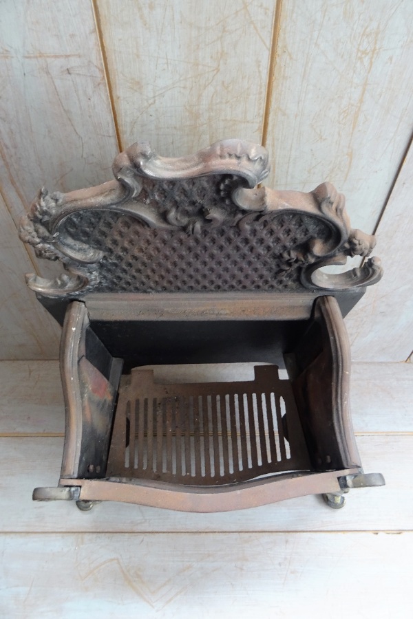 Cast Iron and Brass Georgian Revival Fire Basket (6).JPG